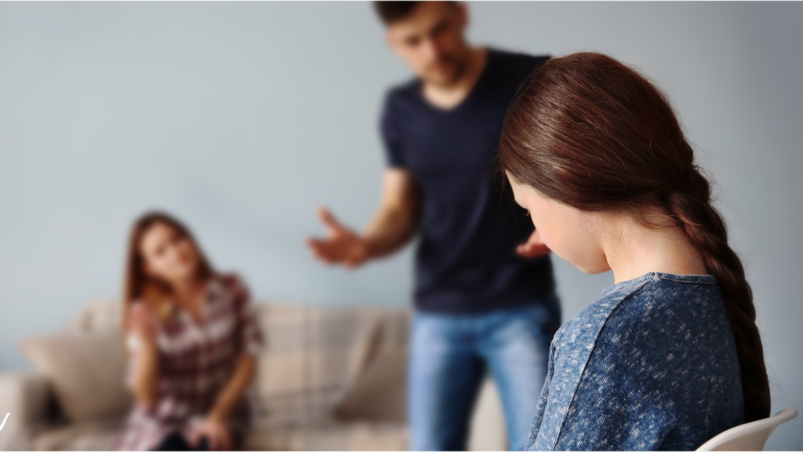 Virginia Satir rozpoznala zajímavou souvislost mezi našimi vnitřními částmi a rolemi v naší původní rodině. Často se stává, že naše vnitřní části odrážejí dynamiku, kterou jsme zažili v dětství.